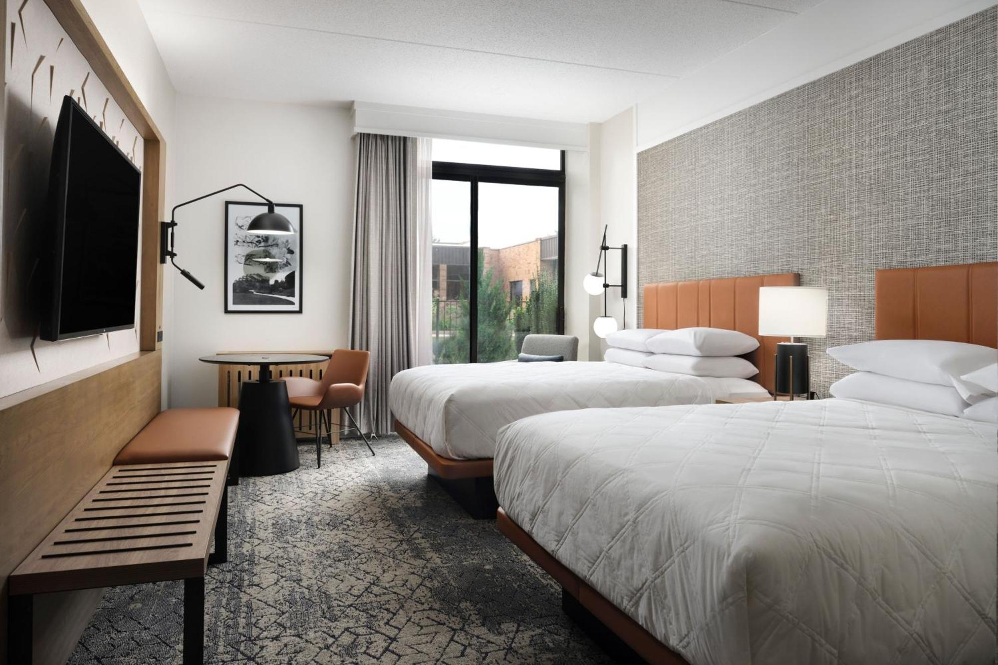 Sheraton Grand Rapids Airport Hotel Cascade Exterior foto